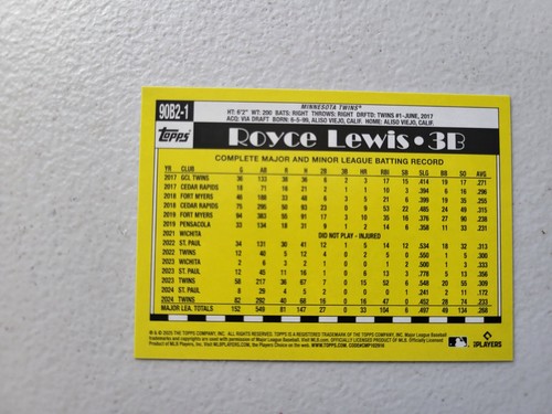 2025 Topps Royce Lewis 1990 Baseball 35th Anniversary (Series Two) #90B2-1 Twins - Picture 2 of 2