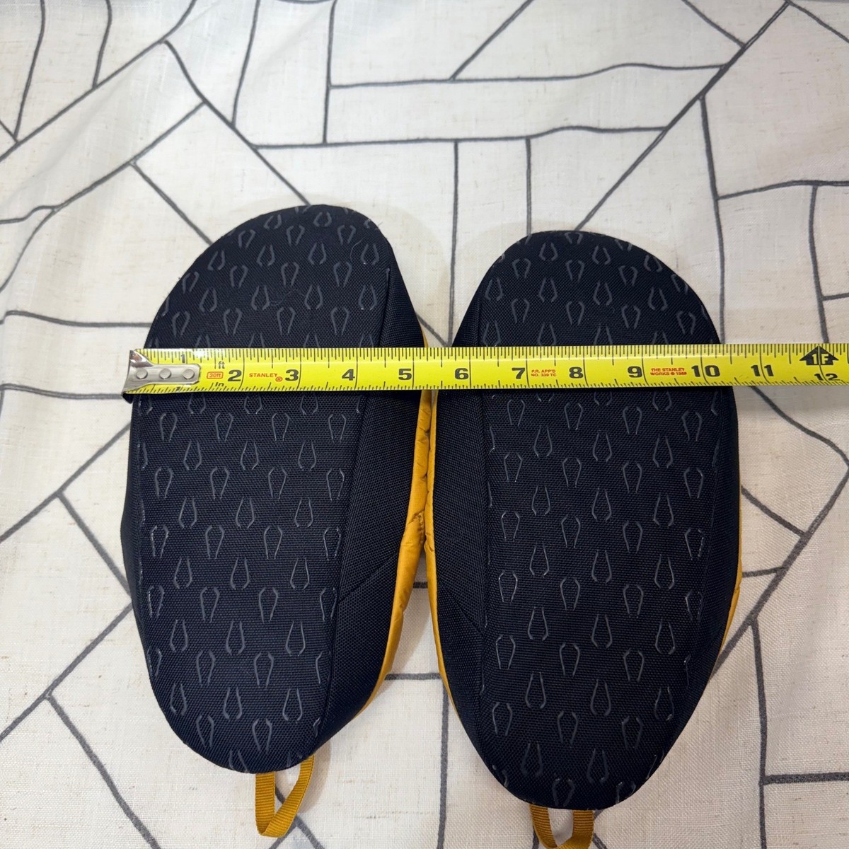The North Face ThermoBall Traction Mule V Yellow Puffer Slippers‎ Mens M 7-9 The North Face Men main image 3