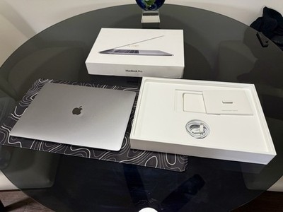 Store Demo 2018 Apple Macbook Pro 15'' Space Gray Intel i9 1TB 32GB A1990 LOADED