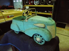 GENDRON PEDAL CAR  *Played With Survivor* Child's Old Repaint  Circa Late 1930's