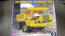 1/25 AMT INTERNATIONAL PAY HAULER 350. LOWEST PRICE ON E BAY! SEALED!!!