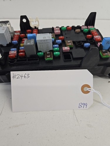 2016-2018 CADILLAC-CT6 REAR POWER DISTRIBUTION JUNCTION FUSE RELAY BOX 84045073 - Picture 11 of 11