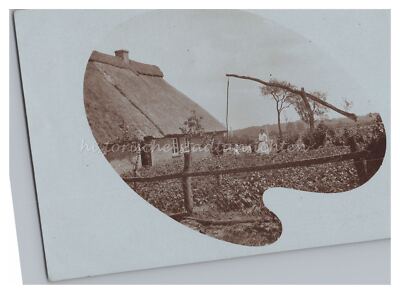 Lifting fountain thatched roof house vmtl. Northern Germany - Vintage Photo 1910s