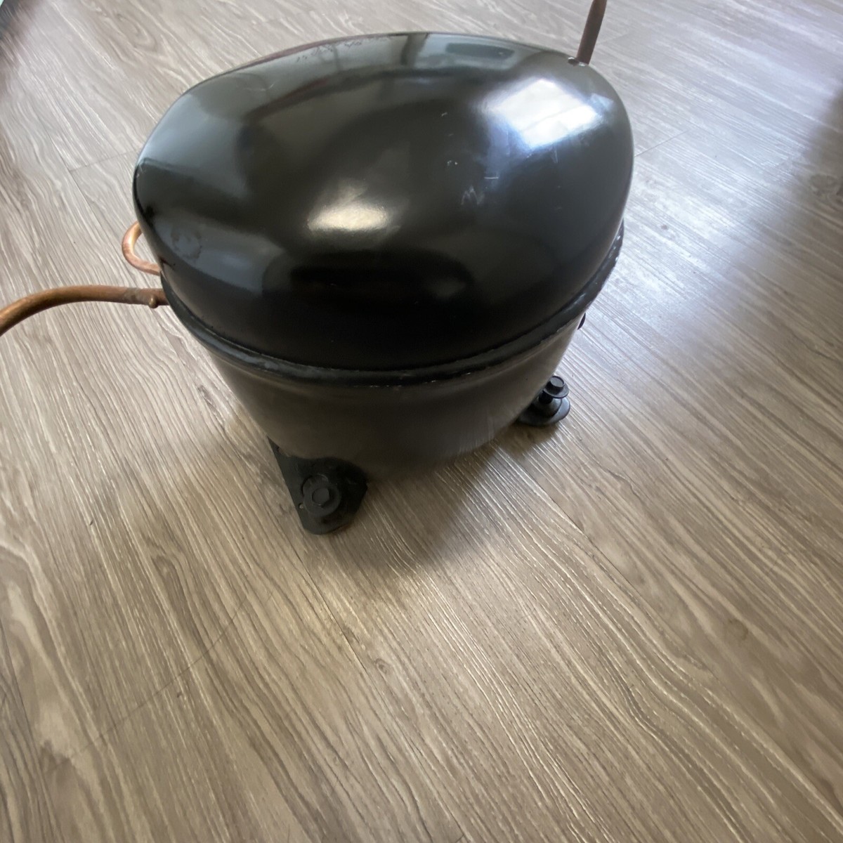 Whirlpool Kitchen-Aid Viking Refrigerator Compressor VEGY 8H