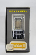 Vintage Honeywell Auto Strobonar 110 Electric Flash For Parts or Not Working 