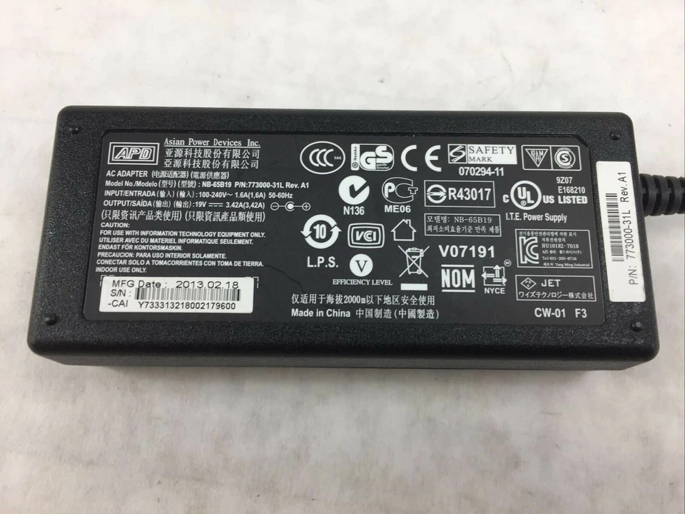 Adaptador de CA 19V 3.42A (Lote de 2) Asian Power Devices NB-65B19 (Lote de 2) Foto 3 de 4