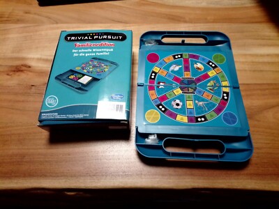 2x Hasbro Trivial Pursuit Familienedition, Reisespiel im Koffer zum mitnehmen