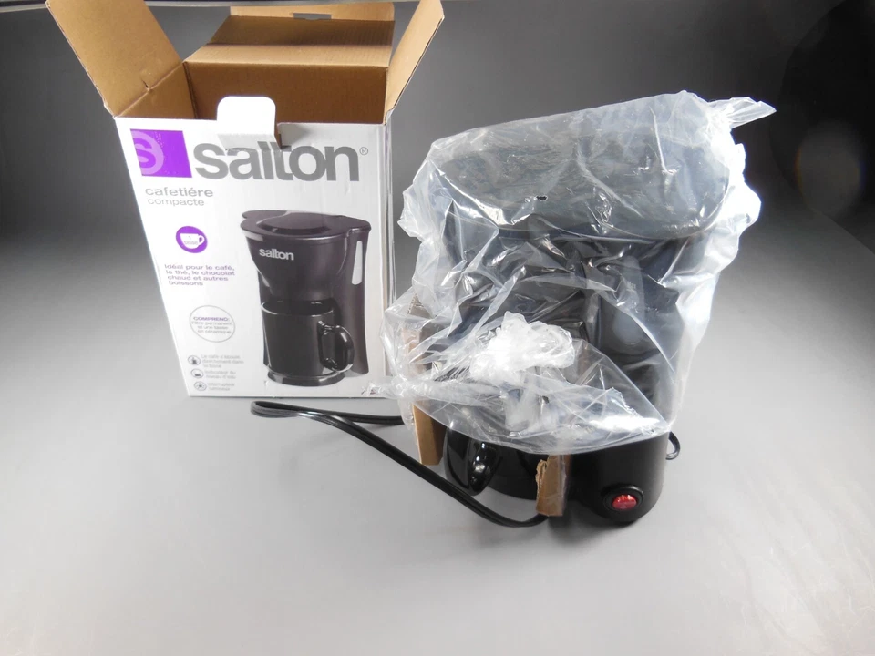 Cafetera Salton Ahorro de Espacio 1 TAZA con FILTRO Y TAZA Negra Nueva en Caja Foto 2 de 4