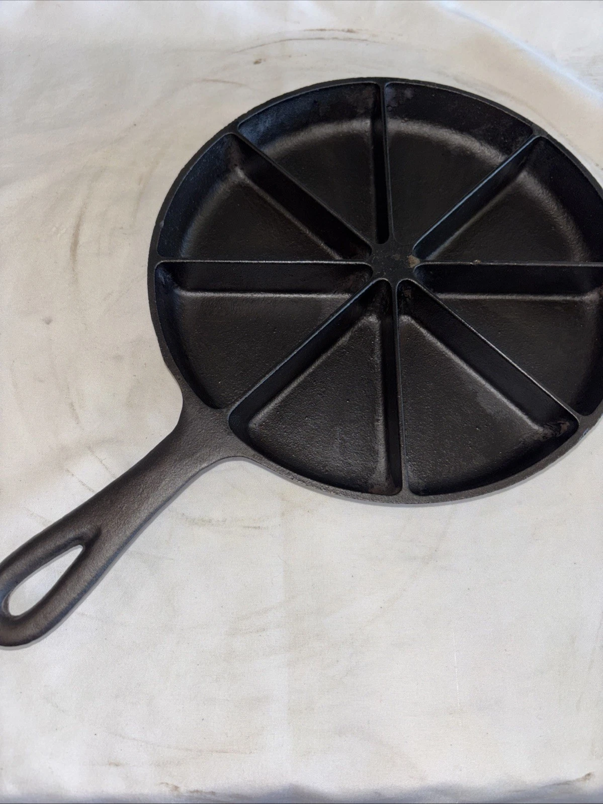 SEASONED BSR Vintage Cast Iron Cornbread Skillet 8 Wedge 9" RESTORED