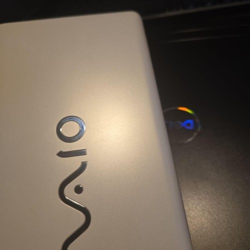 USED SONY VAIO TYPE P VPCP119KJ White Intel Atom Z530 64GB RAM 2GB - Picture 5 of 9