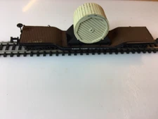 Trix Erie Flat Car  w/Load 72000  N Scale Trains