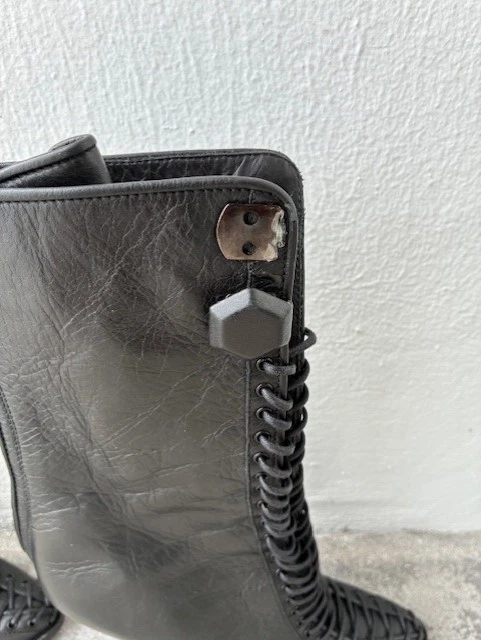 Botas de tacón alto con cordones de cuero negro Givenchy - Talla 36 (US 6) - Hechas en Italia Foto 4 de 4