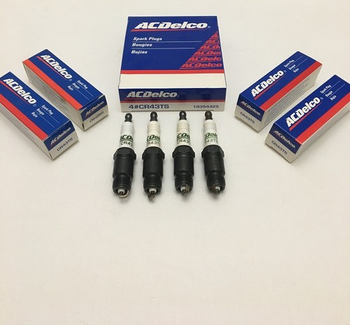 AC Delco Conventional Spark Plugs CR43TS - Pack of 4 Spark Plugs - Picture 1 of 3