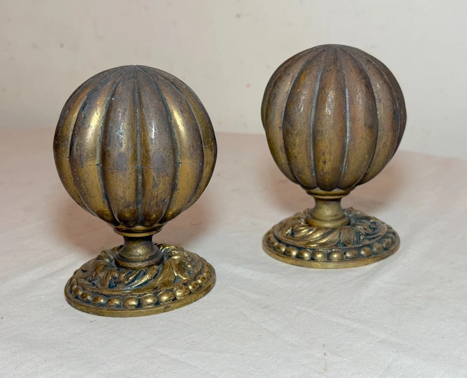 Pair of huge antique French brass bronze ribbed spherical round door handles - Image 3 of 4