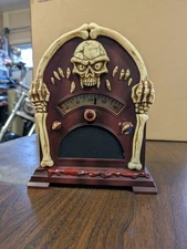 Animated Haunted Skull Radio Halloween Spirit Halloween Anamatronic