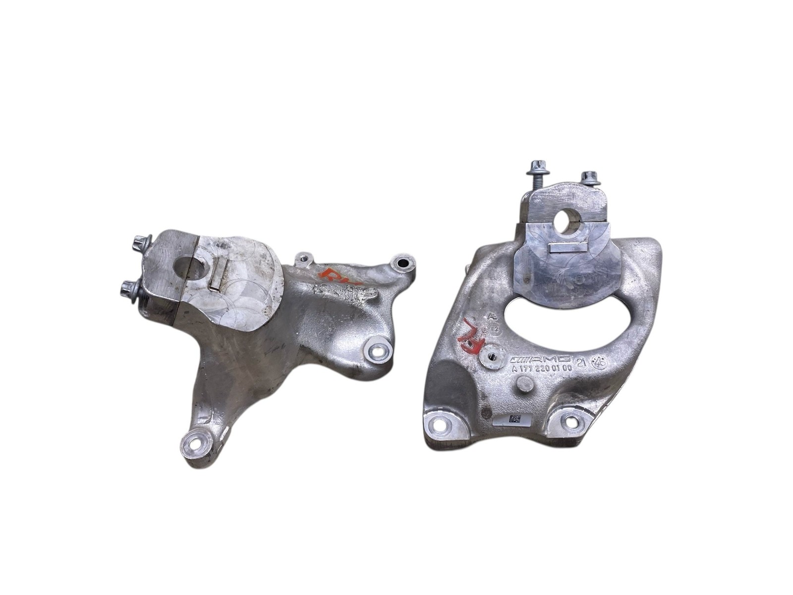 2022 Aston Martin V8 Vantage 4.0L M177 LH & RH Engine Motor Mount Bracket Set