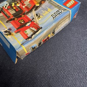 LEGO City 7240 Fire Station 100% Complete W/Box & Instructions Good Shape