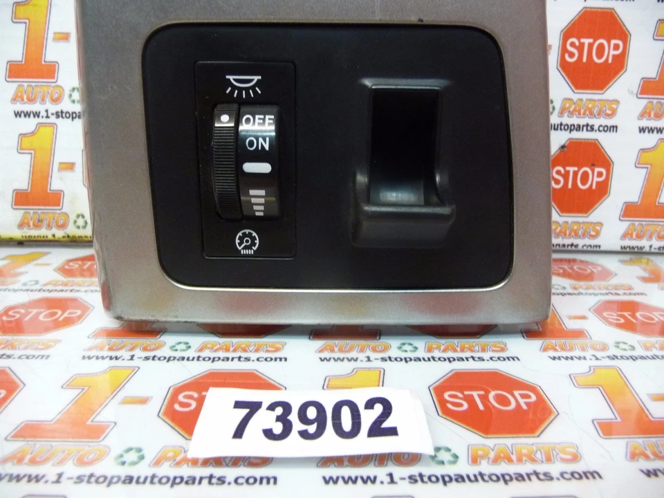 Interruptor de control de atenuador Toyota Matrix 2003-2008 con ventilación de aire acondicionado OEM Foto 3 de 4