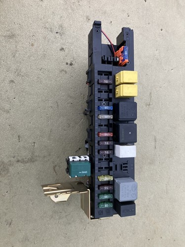 01-09 Mercedes W203 C230 C320 CLK500 Rear Trunk SAM Fuse Relay Box Module Oem