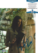 LAYSLA DE OLIVEIRA SIGNED LOCKE & KEY 8x10 PHOTO B SEXY ACTRESS BECKETT COA BAS