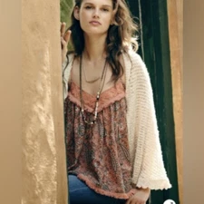 Anthropologie angel of the north Nysa shawl size M/L