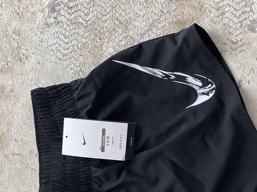 Nike Women’s Black Loose Fit Running Shorts Size Medium NWT FN2601-010 - Picture 2 of 7