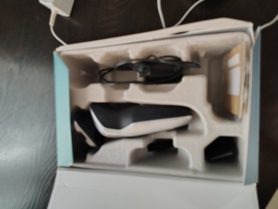 Philips Norelco Shaver 7200, Rechargeable Wet & Dry Electric Shaver ...