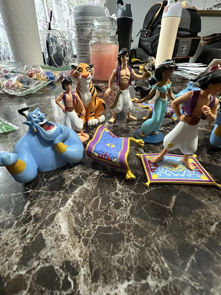 Figura de acción de juguete vintage de Disney ALADDIN de los años 90 ¡Lote de 16! Toppers para pasteles Foto 2 de 4
