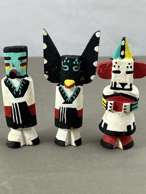 Menge 3 Mini Indianer Kachina Puppen signiert handbemalt 3 Zoll