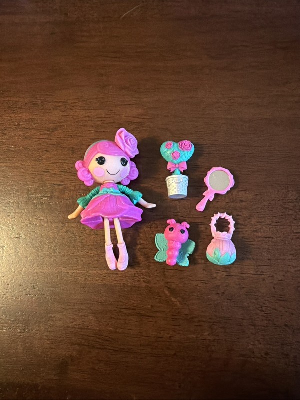 Lalaloopsy Mini Doll Rosebud Longstem w/Pet & Accessories- COMPLETE SET