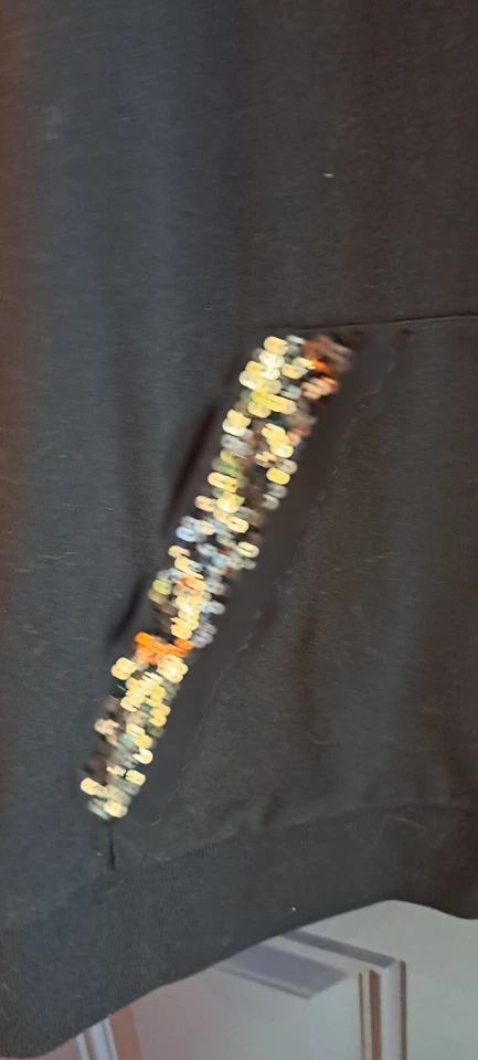 Jaqueta com capuz Quacker Factory 2X preta zíper completo com bolso de lantejoulas acento Bling - Imagem 4 de 4