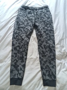 Nike Tech Fleece Camo Masculino Slim Fit Calça De Moletom Calça X Grande CJ5981-010 Rrp £ 85 | eBay