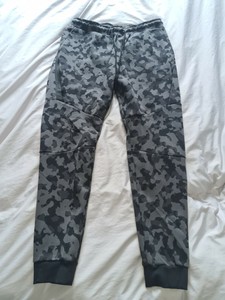 calça moletom slim nike