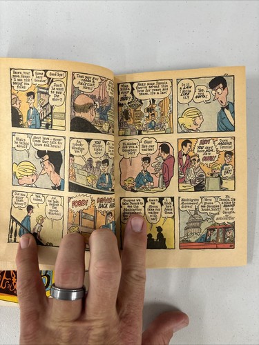 Dennis The Menace Pocket Full Of Fun Book No. 17 Loaded With Laughs 1973 - Picture 7 of 10
