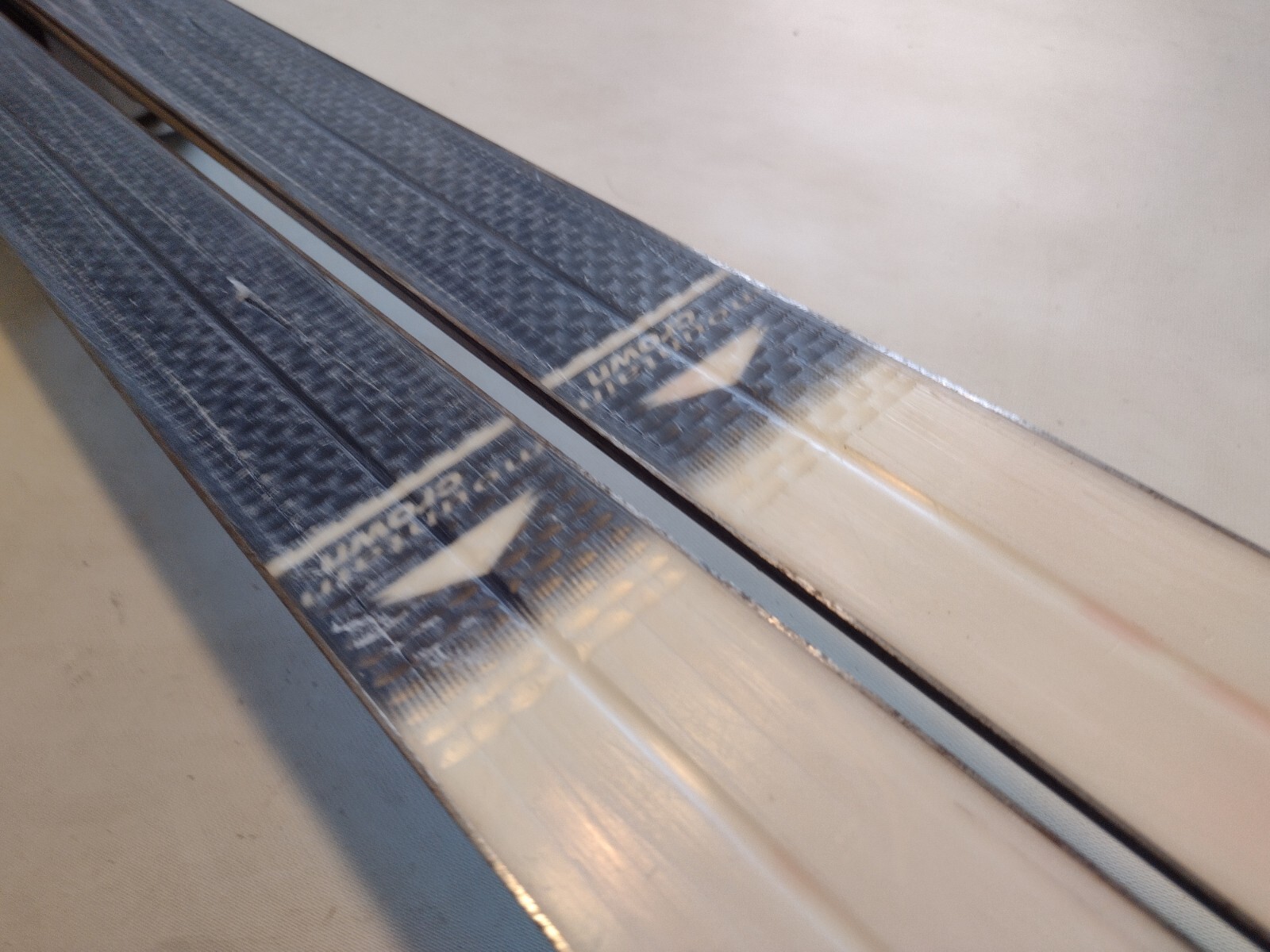 Fischer Metal Edge Cross Country SKIS 200 cm Waxless Rottefella NNNBC