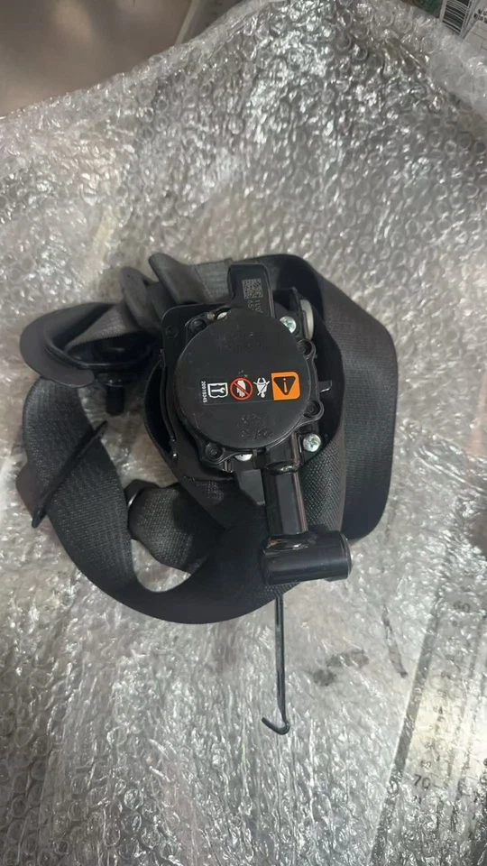 2024-25 CHEVROLET TRAX ПЕРЕДНИЙ ЛЕВЫЙ ВОДИТЕЛЬ РЕМНЯ БЕЗОПАСНОСТИ НАТЯЖИТЕЛЬ НАБОР НОВЫЙ OEM GM - Изображение 3 из 4