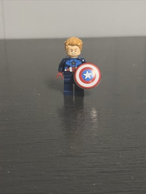 LEGO Marvel Super Heroes - Captain America Minifigure (sh0495)