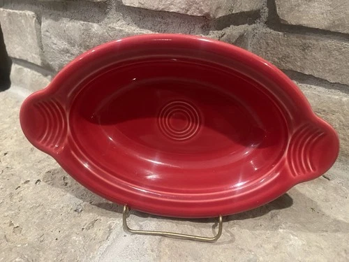 Fiesta Scarlet Oval Casserole Dish 9 1/8 oz With Scarlet Handles.  Retired Color