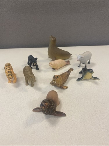 Vintage Small Animal Toy Miniatures Lot of 9. Safari &  others Unbranded