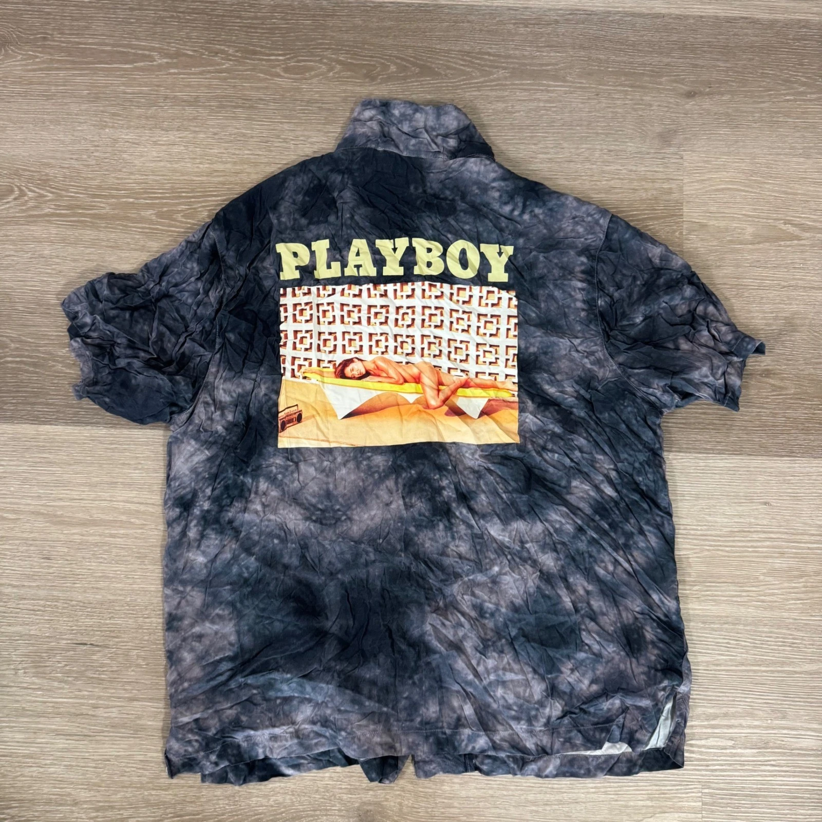 Playboy Button Up Shirt Men Large Grey Tie Dye PacSun Rayon Short Sleeve Graphic