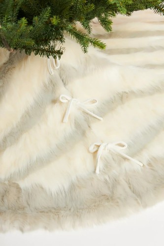 Anthropologie Josie Tree Skirt Faux Fur Neutral Bows NEW - Picture 2 of 3