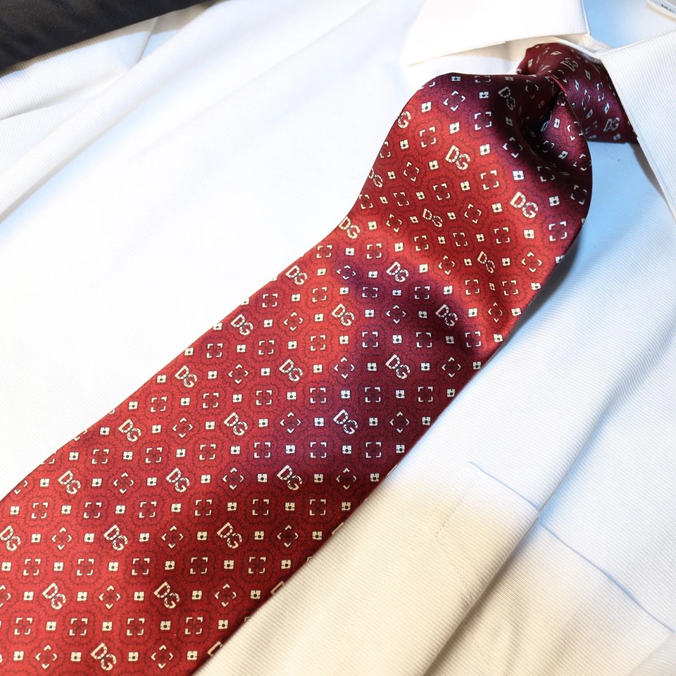 DOLCE GABBANA CRAVATTE Red Ivory DG Logo Geometric Necktie TIE 58"L x 3.75"W - Image 3 of 4