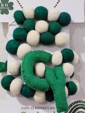 St Patrick's Day Green Wool LUCKY Garland Mantel Home Decor 6FT
