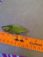 Rattling Crank Bait Fishing Lure 3" Long Yellow Fish