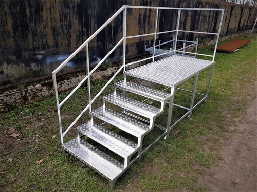 Metalltreppe Innen Außen 2-6 Stufen mit Podest Alu Riffelblech Breite 80-120 cm - Bild 6 von 7