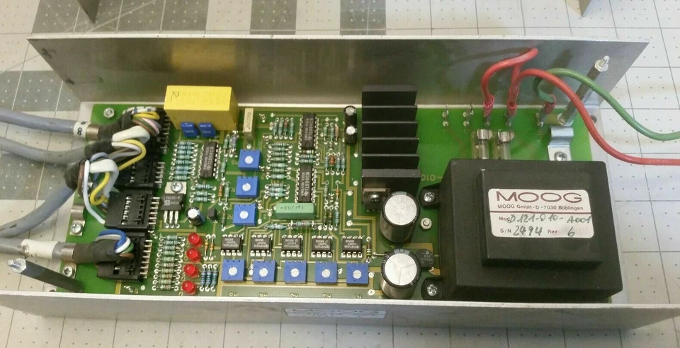 Moog D121-010-A001 Controller Servo Valve *IN*STOCK*USA* READY TO SHIP  - Image 3 of 4