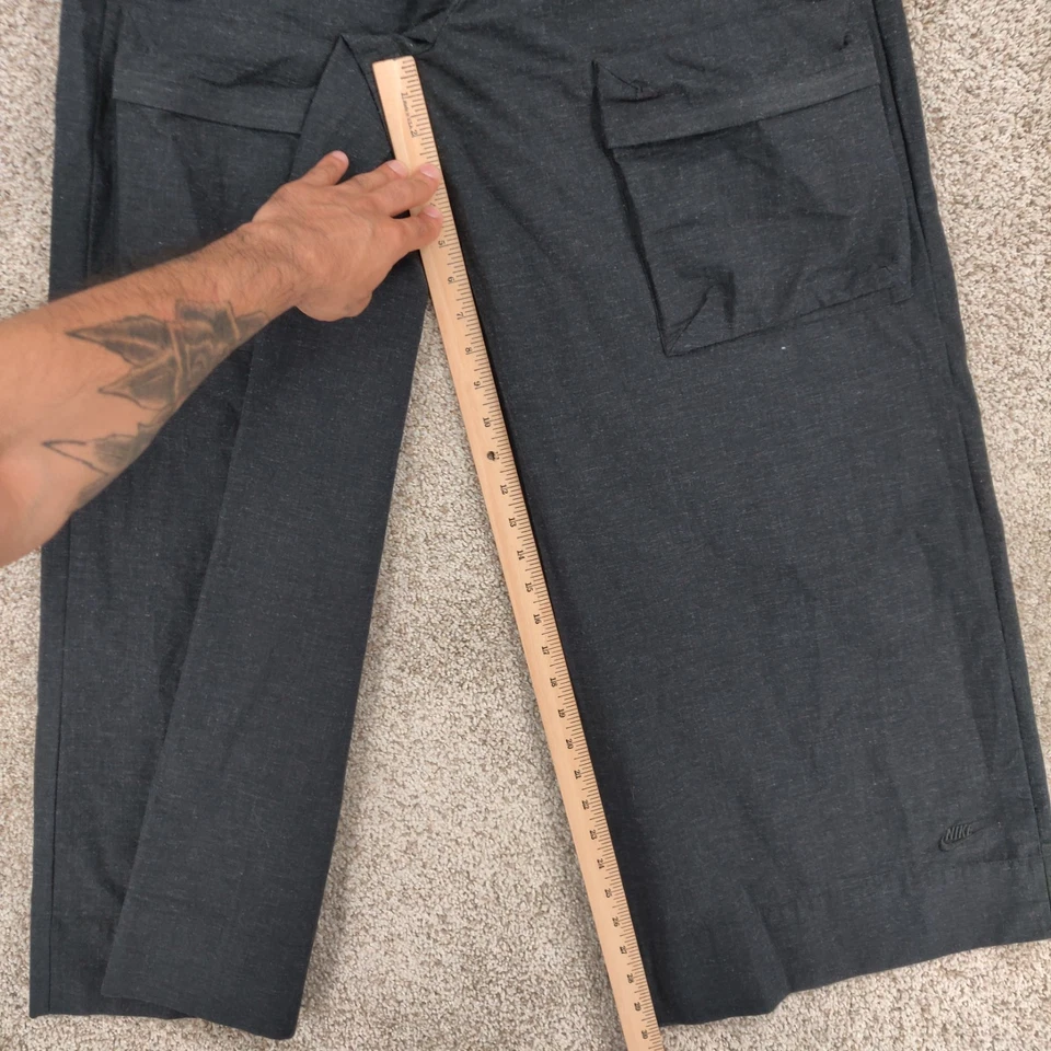 Nike Pants Women Medium Grey Baggy Cargo Wide Leg High Rise Tech Pack DV8489-032 - Image 4 of 4