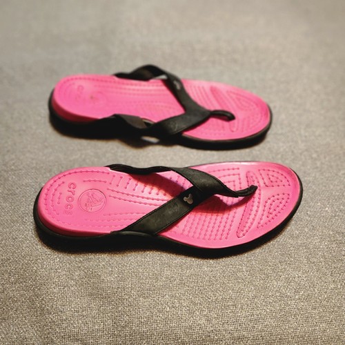 Disney Mickey Mouse Crocs Sandals Flip-Flops Woman’s Size 10 Pink And Black - Picture 4 of 8
