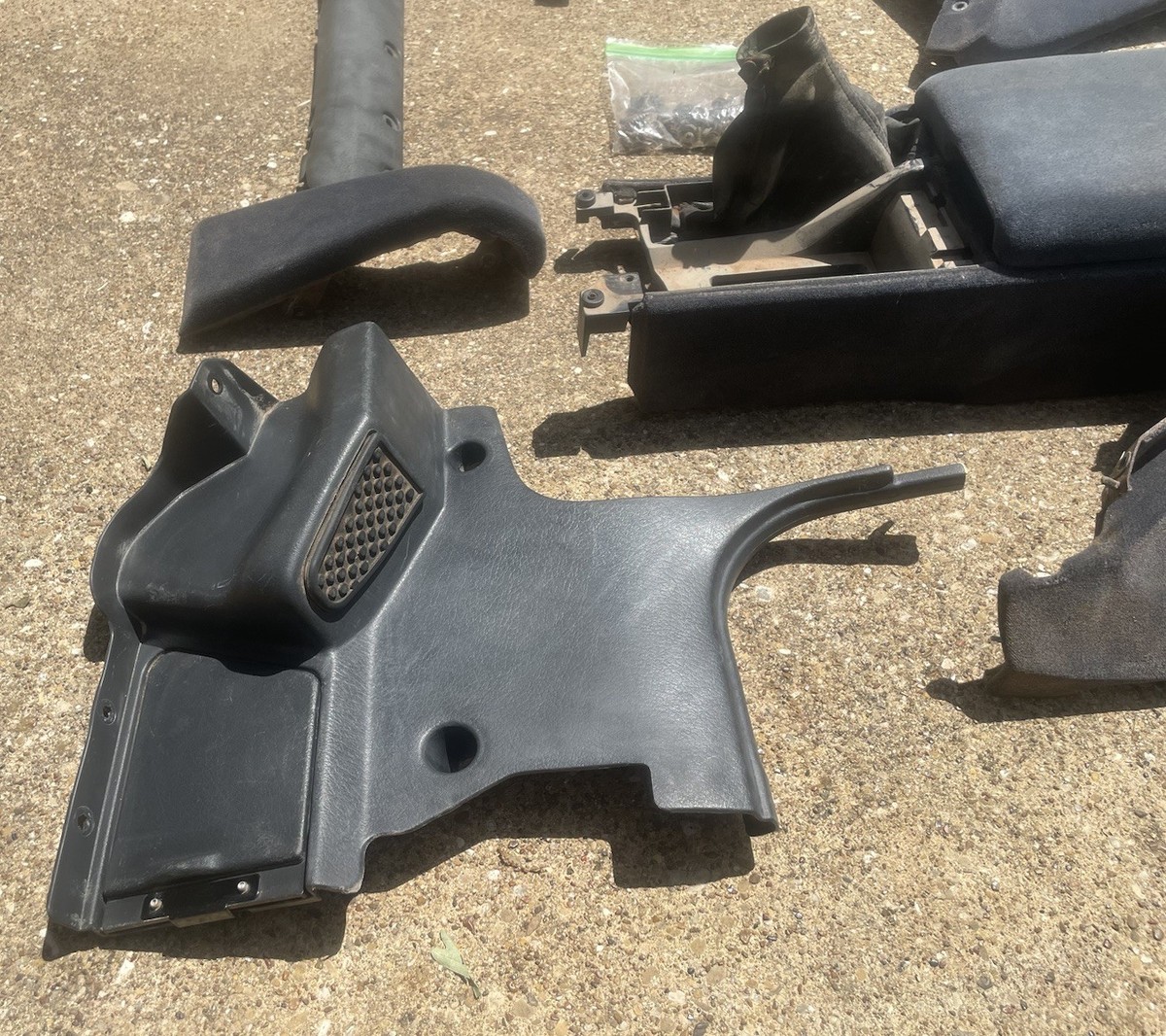 OEM 90-96 Nissan 300zx Z32 2+0 Front Cabin Area BLACK SUEDE