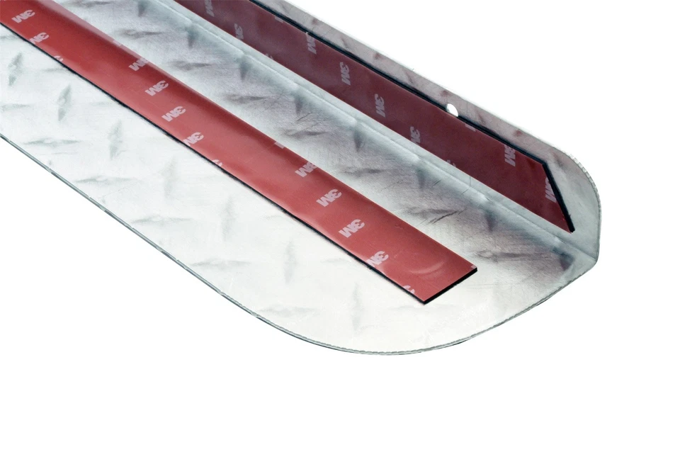 Protector de tapa de puerta trasera Dee Zee DZ2101 para modelos seleccionados de Chevrolet GMC 88-00 Foto 4 de 4